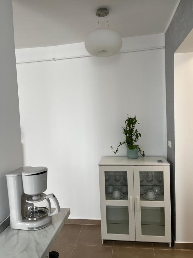 Alma Apartments Szucsáva Kültér fotó
